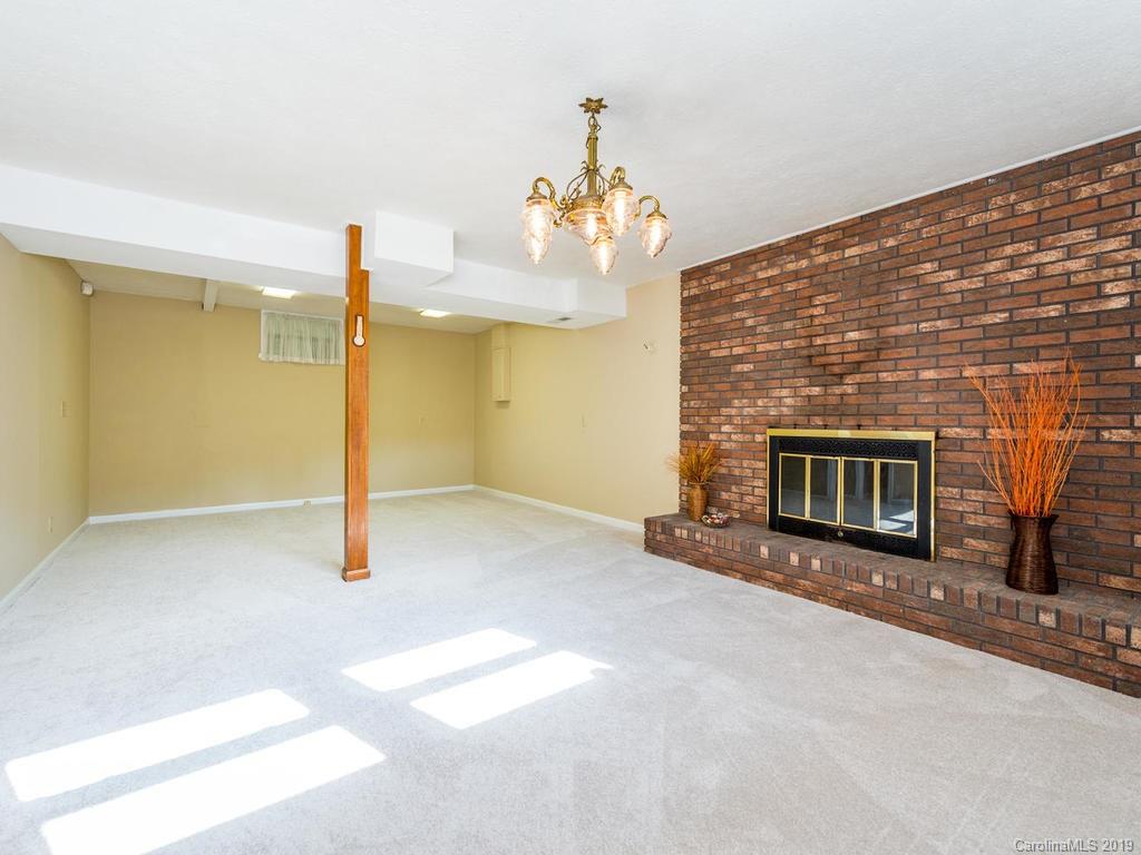 1093 Jenkins Valley Road Alexander, NC 28701 - Photo 28 of 36 Gallery Image 28