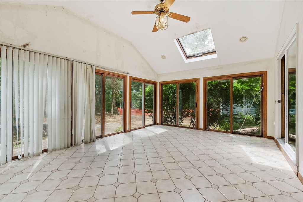 10 Tallard Road Westford, MA 01886 - Photo 12 of 42 Gallery Image 12
