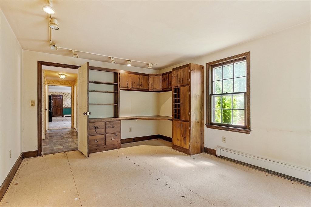 10 Tallard Road Westford, MA 01886 - Photo 17 of 42 Gallery Image 17