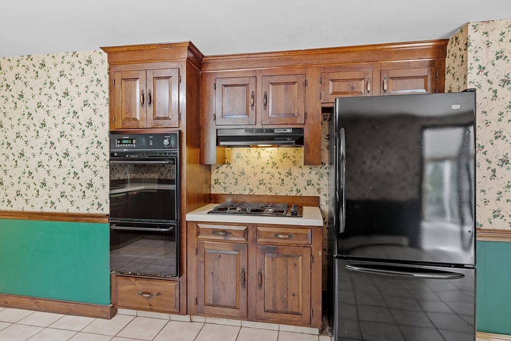 10 Tallard Road Westford, MA 01886 - Photo 9 of 42 Gallery Image 9
