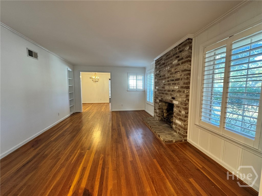 5 Reynolds Circle Savannah, GA 31405 - Photo 4 of 33 Formal Living Room