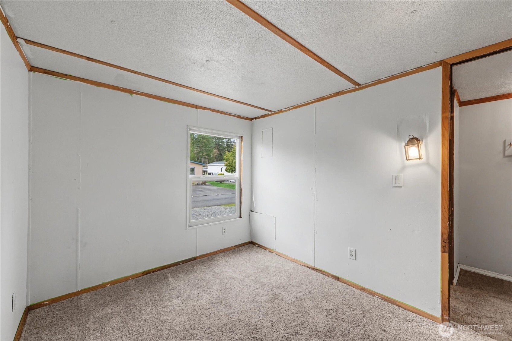 4672 Birch Bay Lynden Road, Unit 157 Blaine, WA 98230 - Photo 22 of 27 a view of an empty room