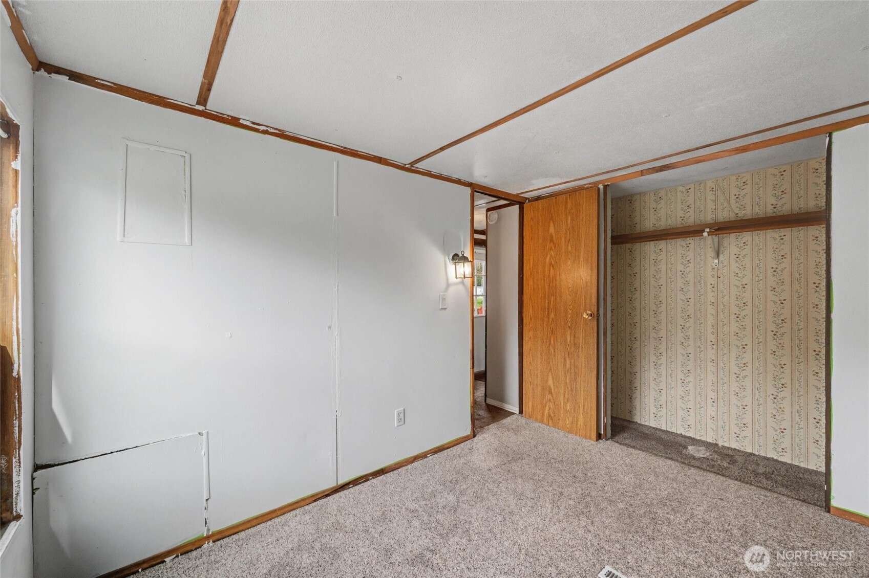 4672 Birch Bay Lynden Road, Unit 157 Blaine, WA 98230 - Photo 24 of 27 a view of an empty room