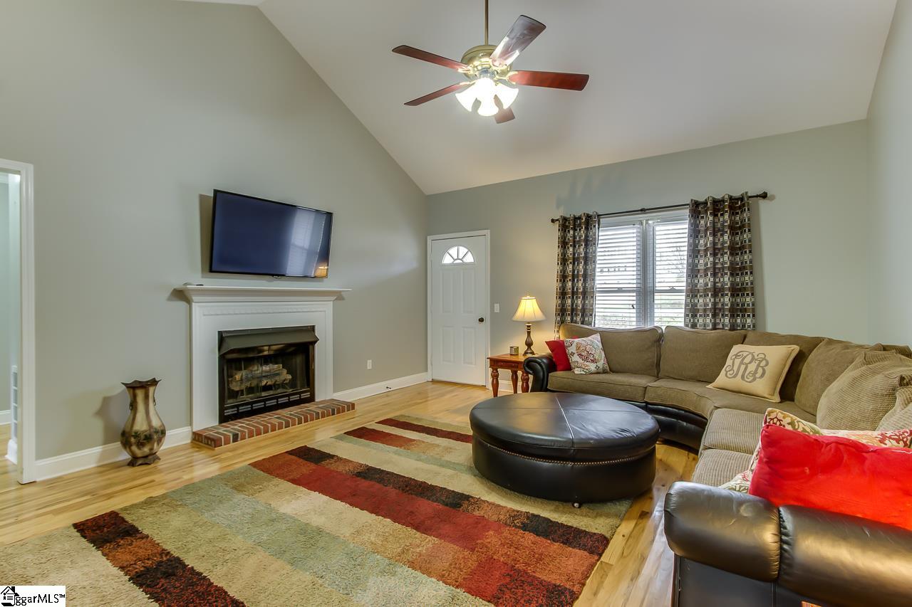 124 Rochester Road Easley, SC 29640 - Photo 7 of 29 Gallery Image 7