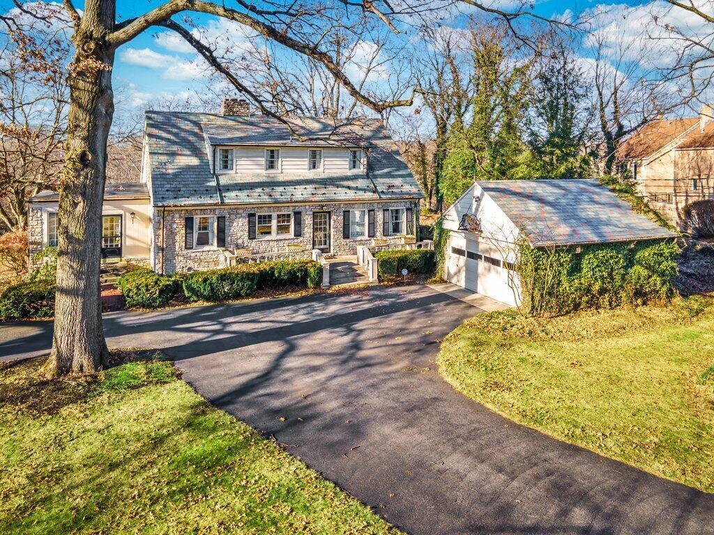 4312 Riverside Drive-25.jpg-SMALL