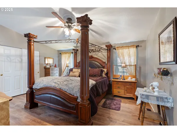 $585,000 | 5041 North Myrtle Road, Myrtle Creek, OR 97457