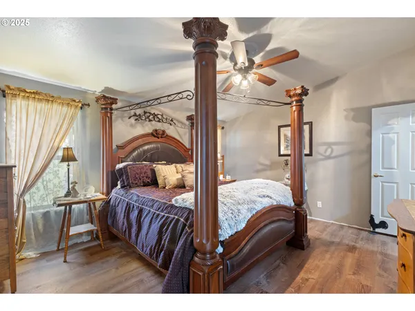 $585,000 | 5041 North Myrtle Road, Myrtle Creek, OR 97457