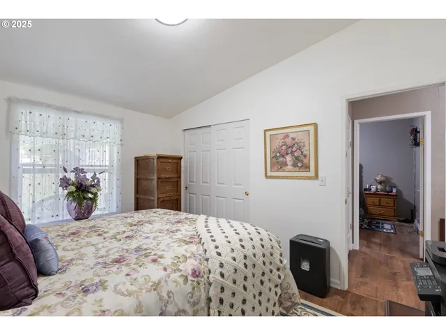 $585,000 | 5041 North Myrtle Road, Myrtle Creek, OR 97457