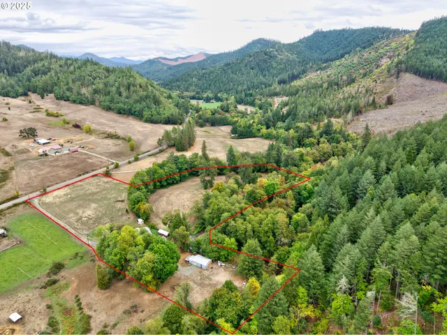 $585,000 | 5041 North Myrtle Road, Myrtle Creek, OR 97457
