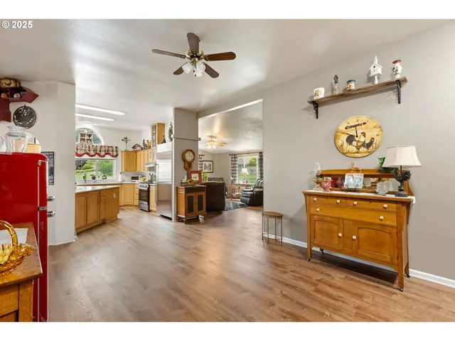 $585,000 | 5041 North Myrtle Road, Myrtle Creek, OR 97457