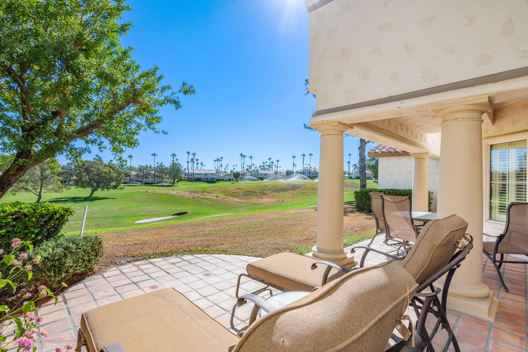 260 Vista Royale Cir East  