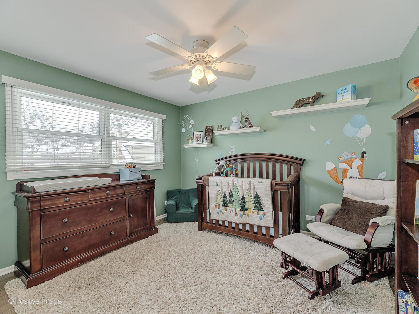 520 County Line Court Hinsdale, IL 60521 - Photo 20 of 33 a bedroom with a bed and a window