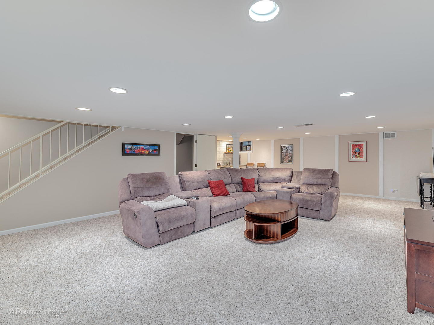 520 County Line Court Hinsdale, IL 60521 - Photo 27 of 33 a living room with furniture and a couch
