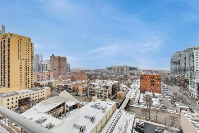 $425,000 | 50 East 16th Street, Unit 1304, Chicago, IL 60616