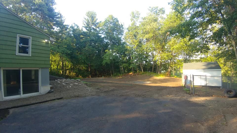 10 Gregg Road Nashua, NH 03062 - Photo 2 of 15 Gallery Image 2