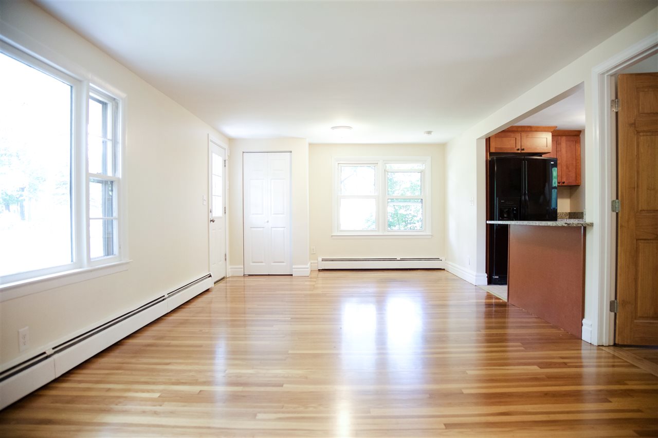 10 Gregg Road Nashua, NH 03062 - Photo 14 of 15 Gallery Image 14