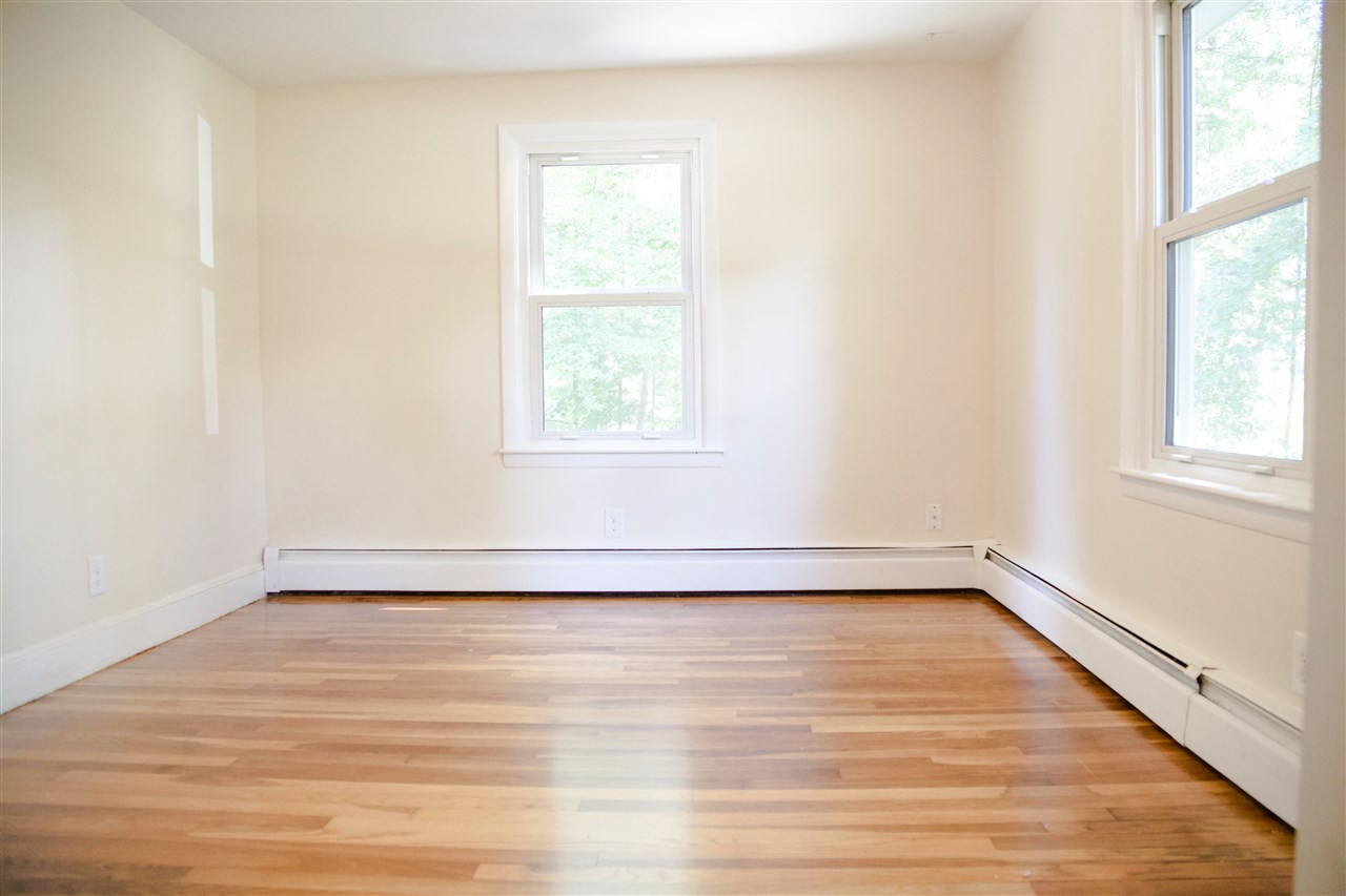10 Gregg Road Nashua, NH 03062 - Photo 15 of 15 Gallery Image 15