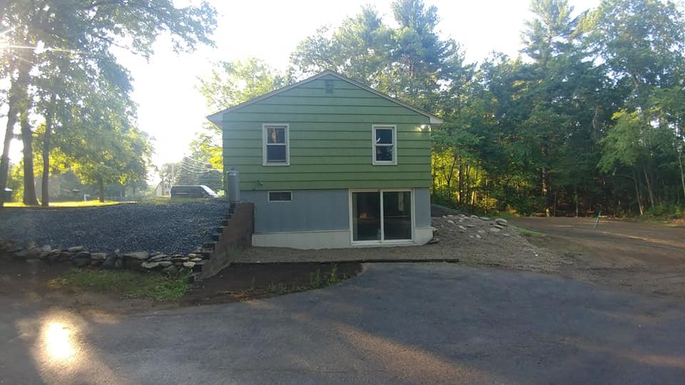 10 Gregg Road Nashua, NH 03062 - Photo 3 of 15 Gallery Image 3