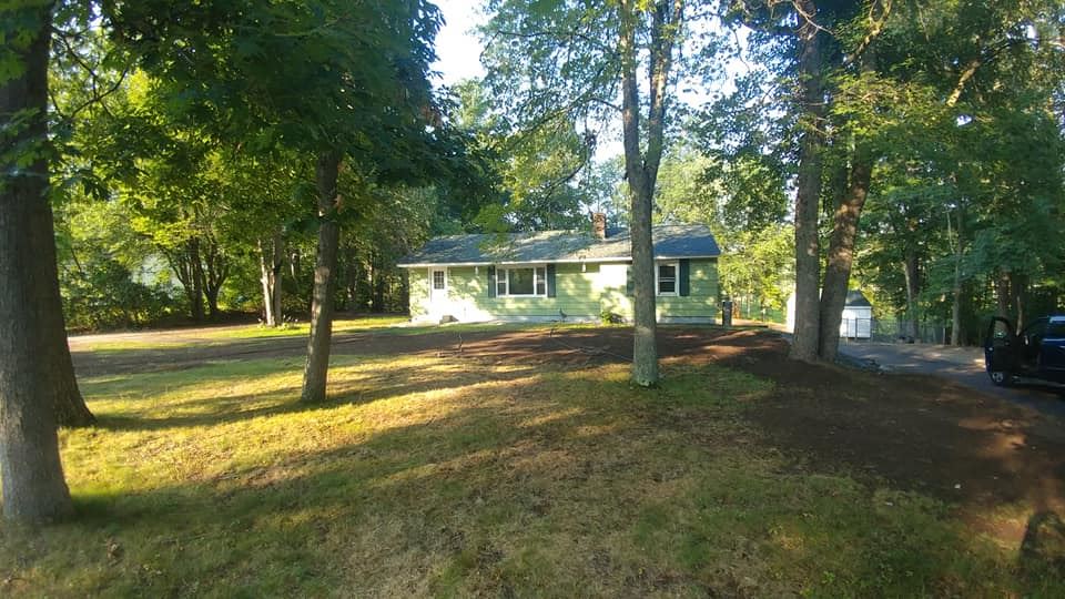 10 Gregg Road Nashua, NH 03062 - Photo 4 of 15 Gallery Image 4