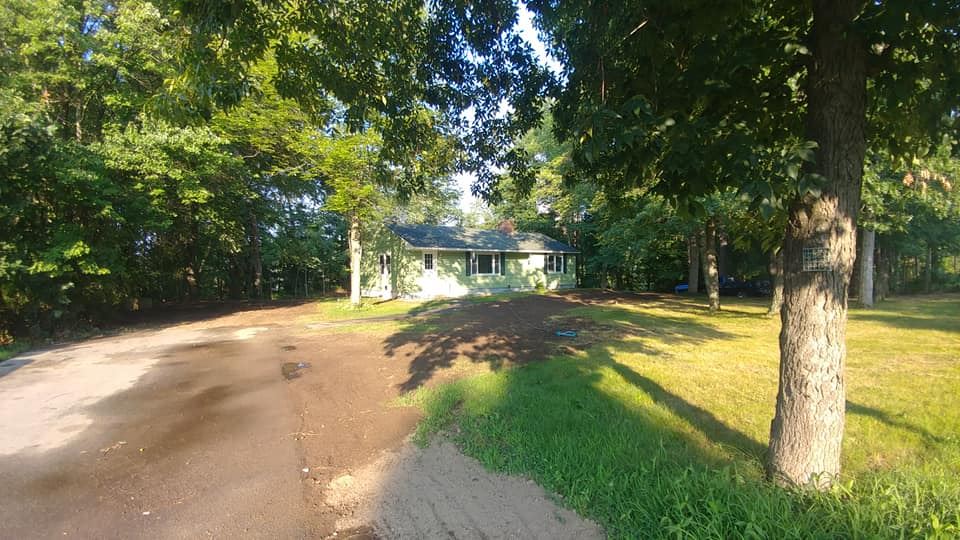 10 Gregg Road Nashua, NH 03062 - Photo 5 of 15 Gallery Image 5