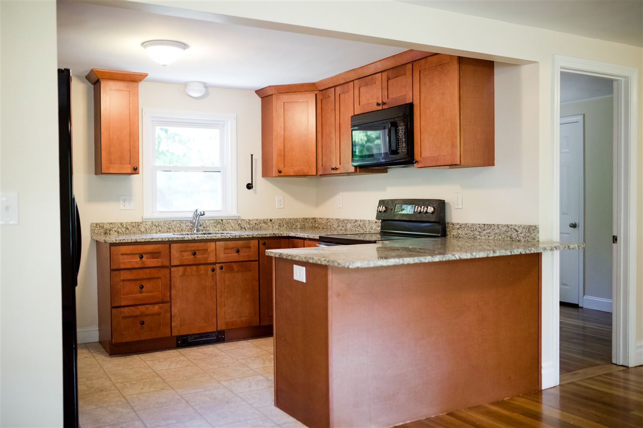10 Gregg Road Nashua, NH 03062 - Photo 8 of 15 Gallery Image 8