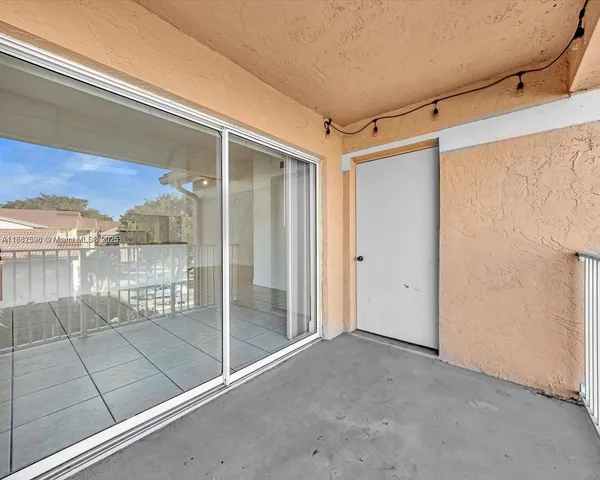 $309,000 | 15770 Southwest 106th Terrace, Unit 303, Miami, FL 33196