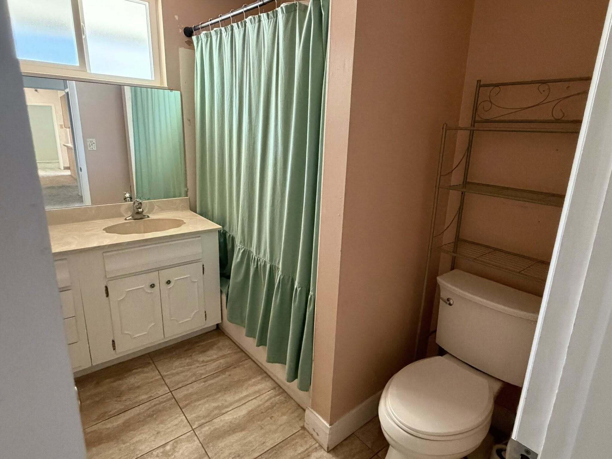 195 South 100 E Street Beaver, UT 84713 - Photo 14 of 23 Bathroom
