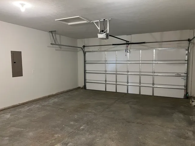 $309,900 | 14 Eric Court, Bloomington, IL 61705