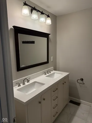 $2,700 | 223 Carlin Drive, Carmel, IN 46032