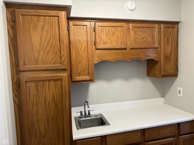 $2,700 | 223 Carlin Drive, Carmel, IN 46032