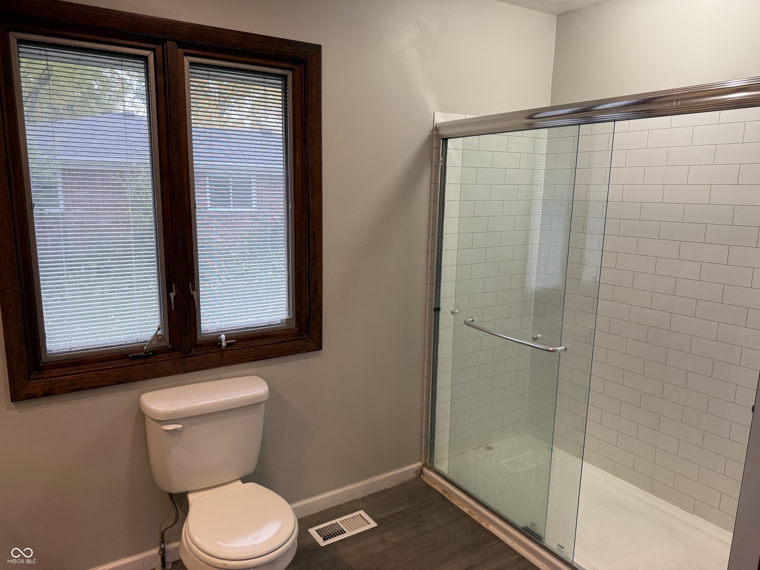 223 Carlin Drive Carmel, IN 46032 - Photo 9 of 28