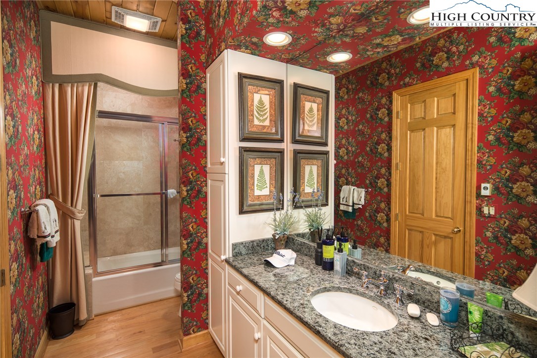 223 Ridge Drive Linville, NC 28646 - Photo 28 of 36 Gallery Image 28