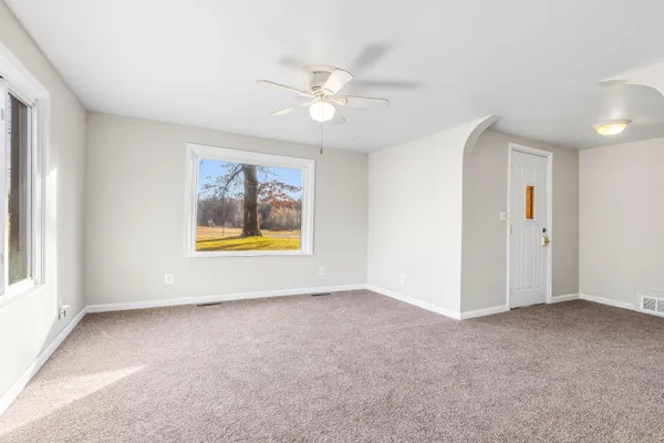 $160,000 | 3960 West Hallett Road, Hillsdale, MI 49242
