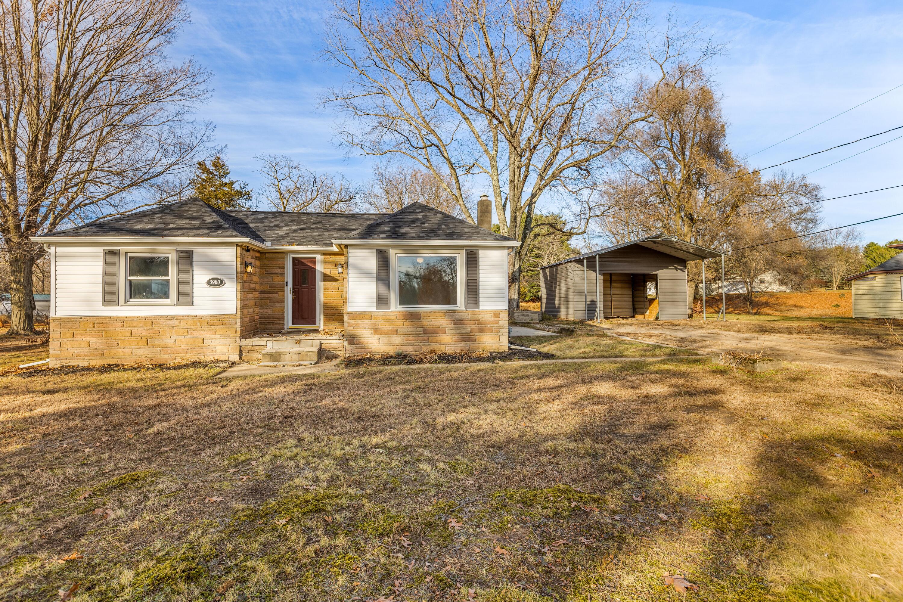 3960 West Hallett Road Hillsdale, MI 49242 - Photo 2 of 23 _P7A1025_E