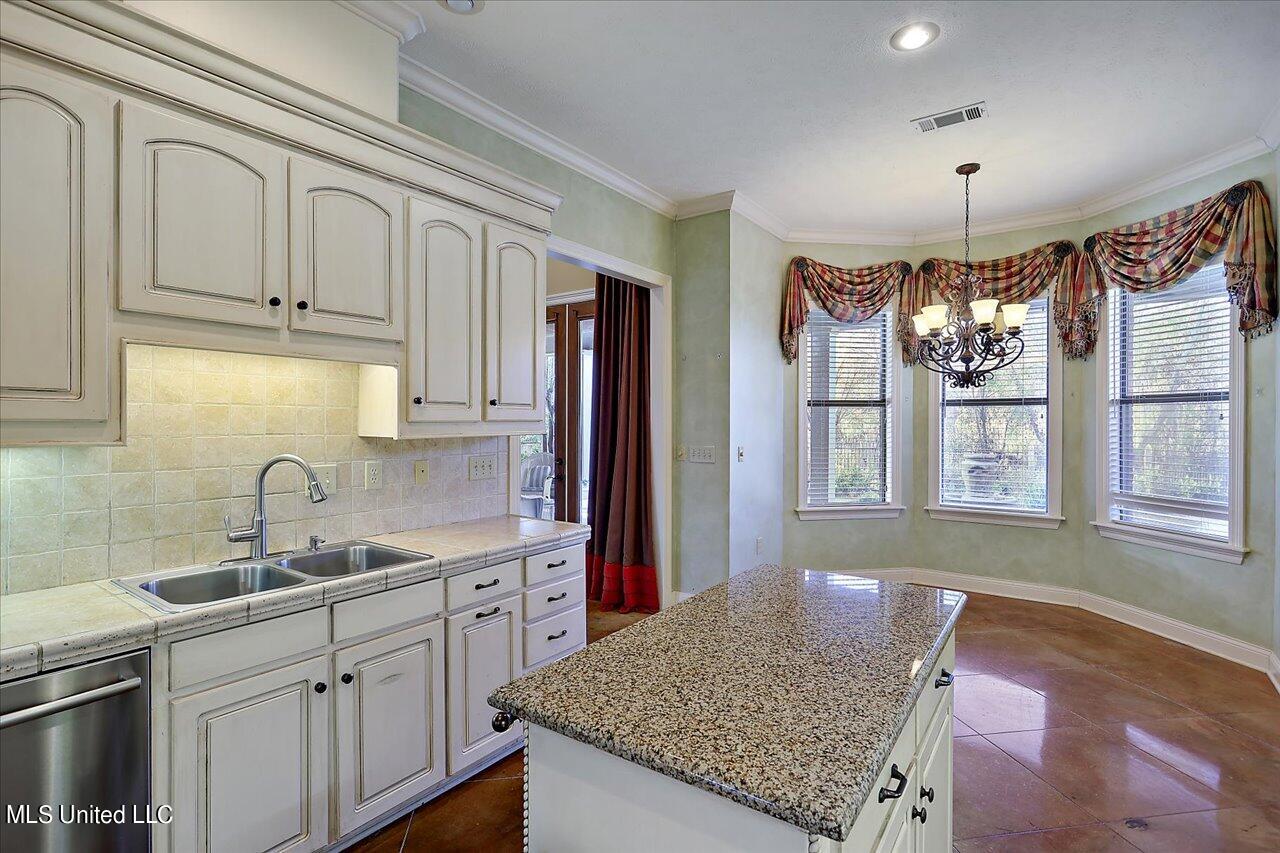 276 Lighthouse Lane Brandon, MS 39047 - Photo 16 of 54 16-276 Lighthouse Ln