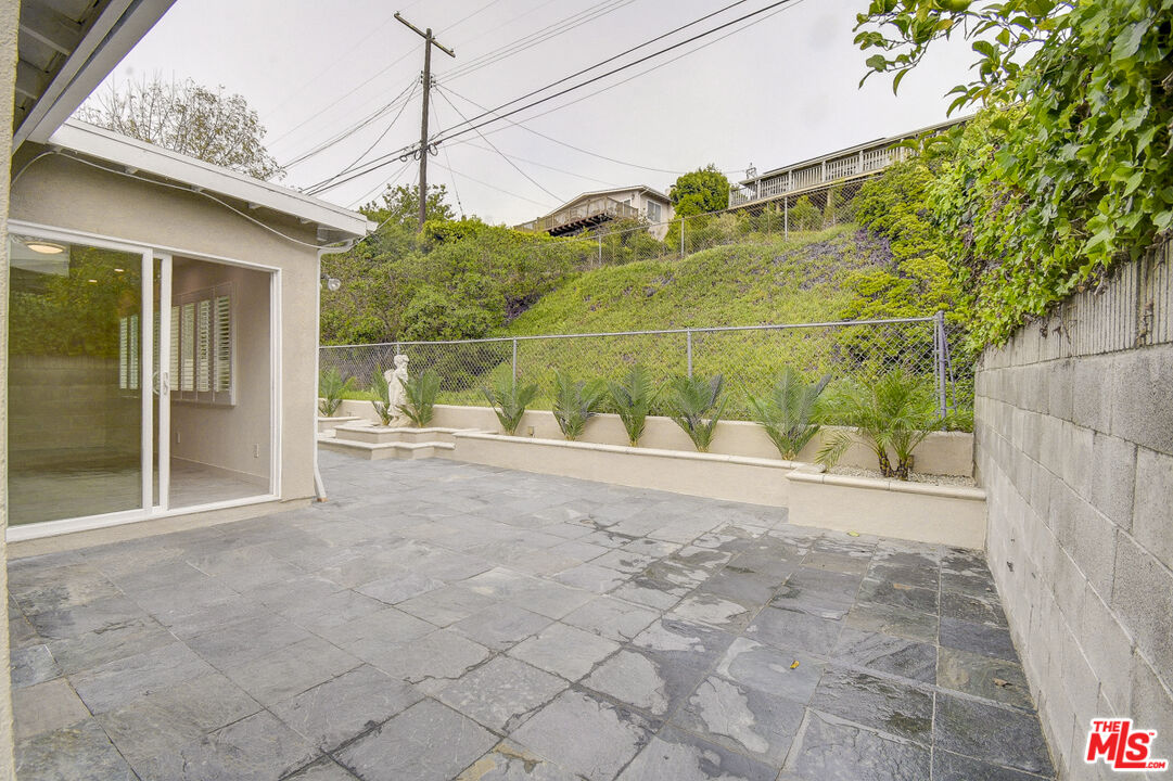 8310 Pershing Drive Playa del Rey, CA 90293 - Photo 17 of 20