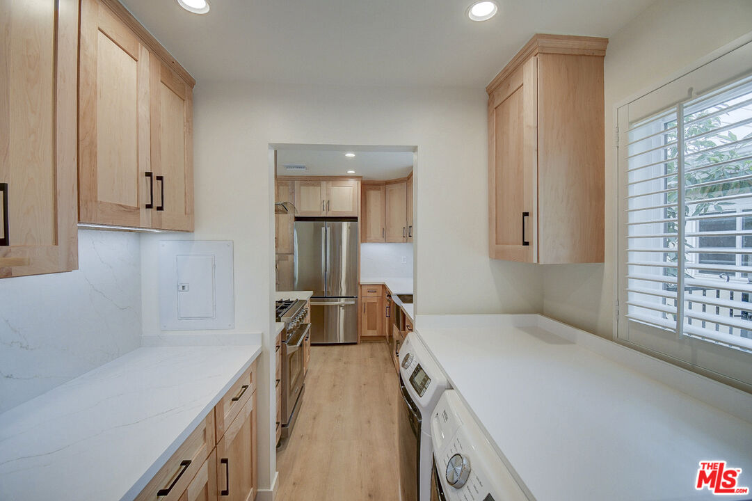 8310 Pershing Drive Playa del Rey, CA 90293 - Photo 9 of 20