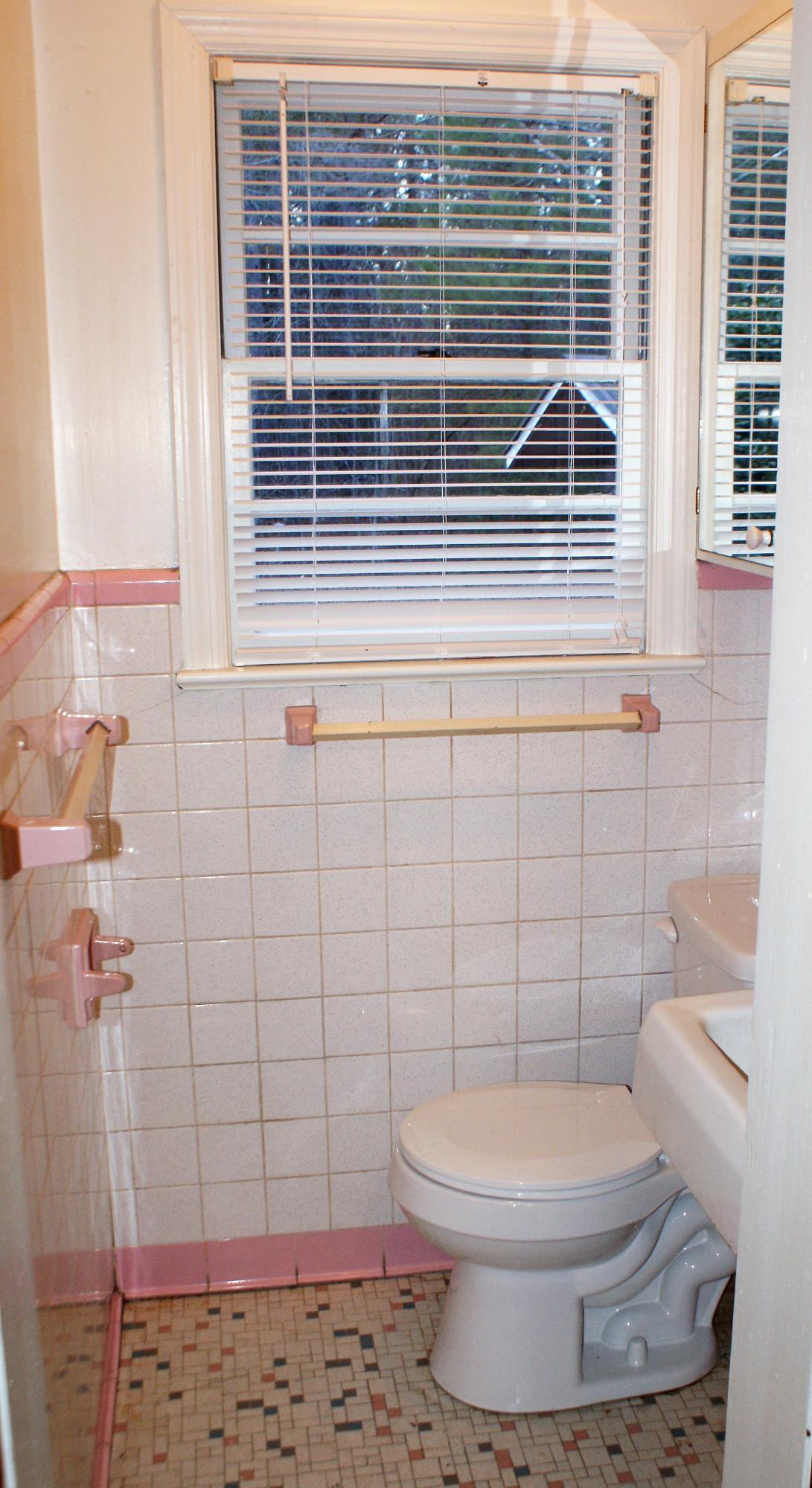 1427 Clatty Farm Road Ruffin, SC 29475 - Photo 20 of 32 Half Bath