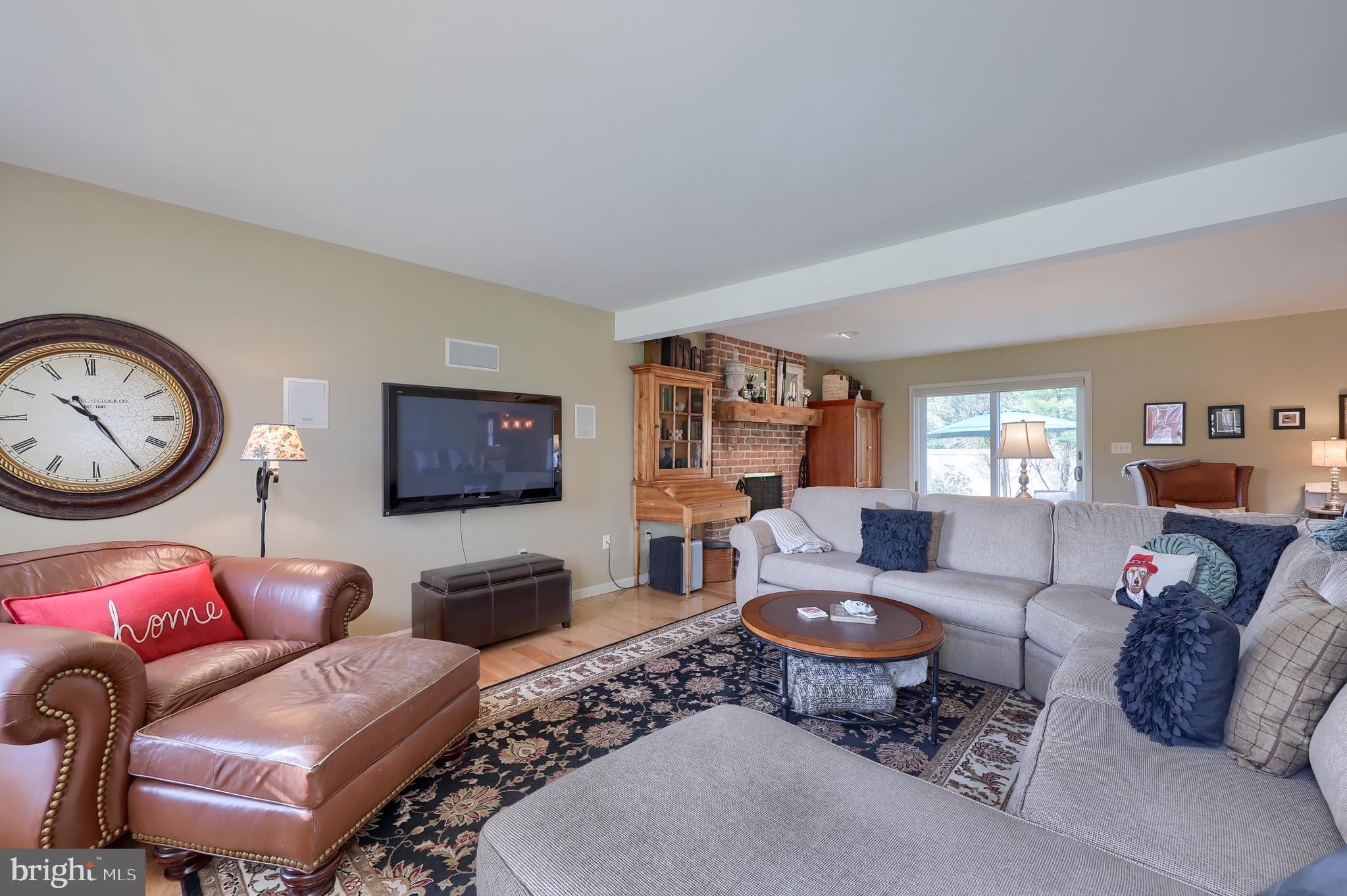 301 North Farm Drive Lititz, PA 17543 - Photo 7 of 52