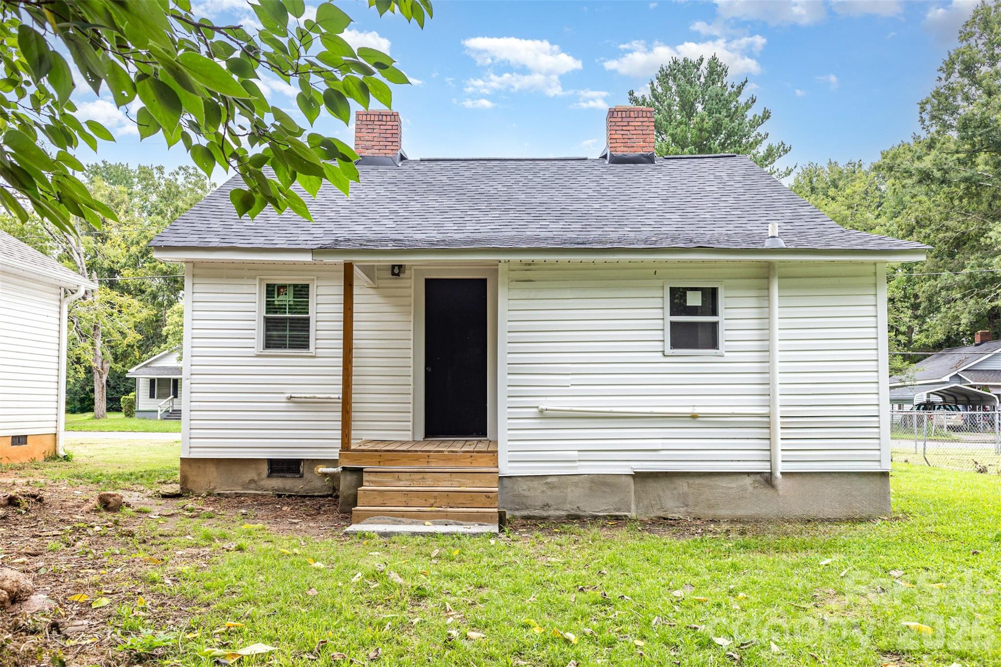 664 Simpson Street Rock Hill, SC 29730 - Photo 18 of 23 a front view of a house with a yard