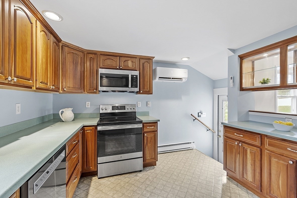 16 Chestnut Hill Road Northborough, MA 01532 - Photo 14 of 35 Gallery Image 14