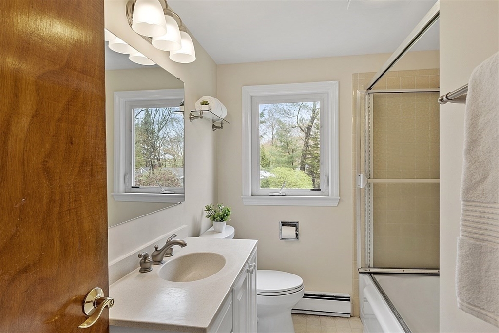 16 Chestnut Hill Road Northborough, MA 01532 - Photo 17 of 35 Gallery Image 17