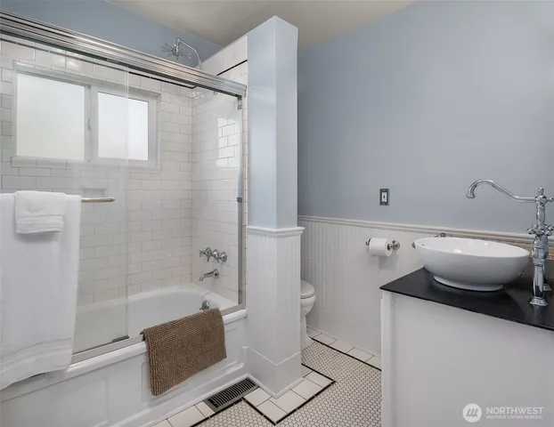 $999,950 | 5217 5th Avenue Northeast, Seattle, WA 98105