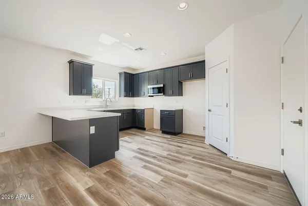 $500,000 | 5519 South 11th Avenue, Phoenix, AZ 85041