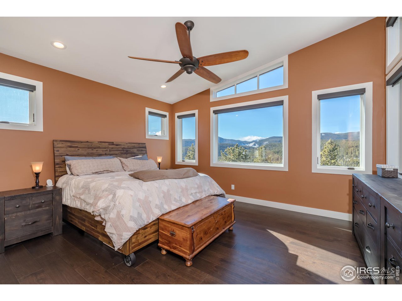 21 Ridge View Road Nederland, CO 80466 - Photo 17 of 40 Master Suite