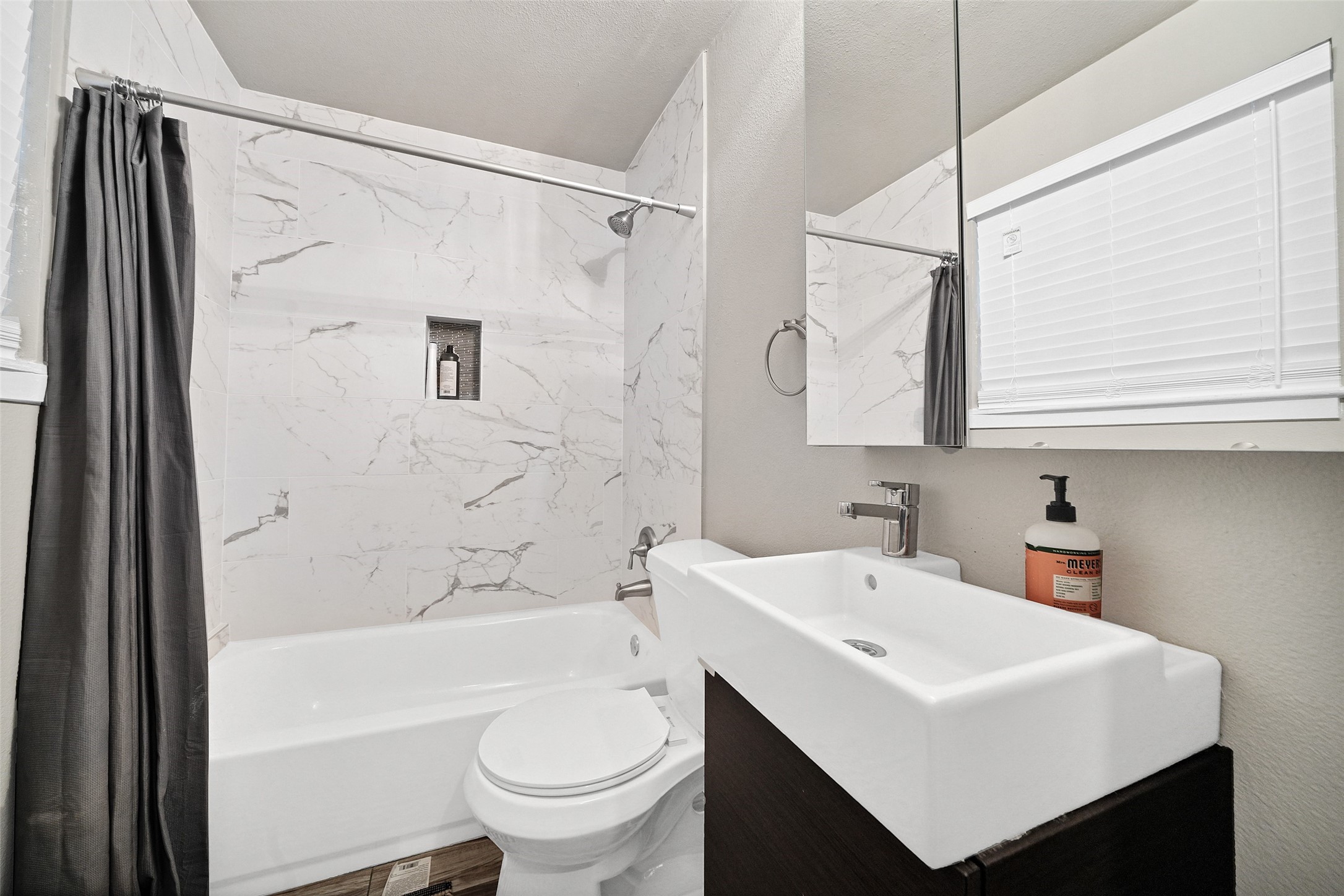 1953 Dryden Road, Unit 4 Houston, TX 77030 - Photo 11 of 13
