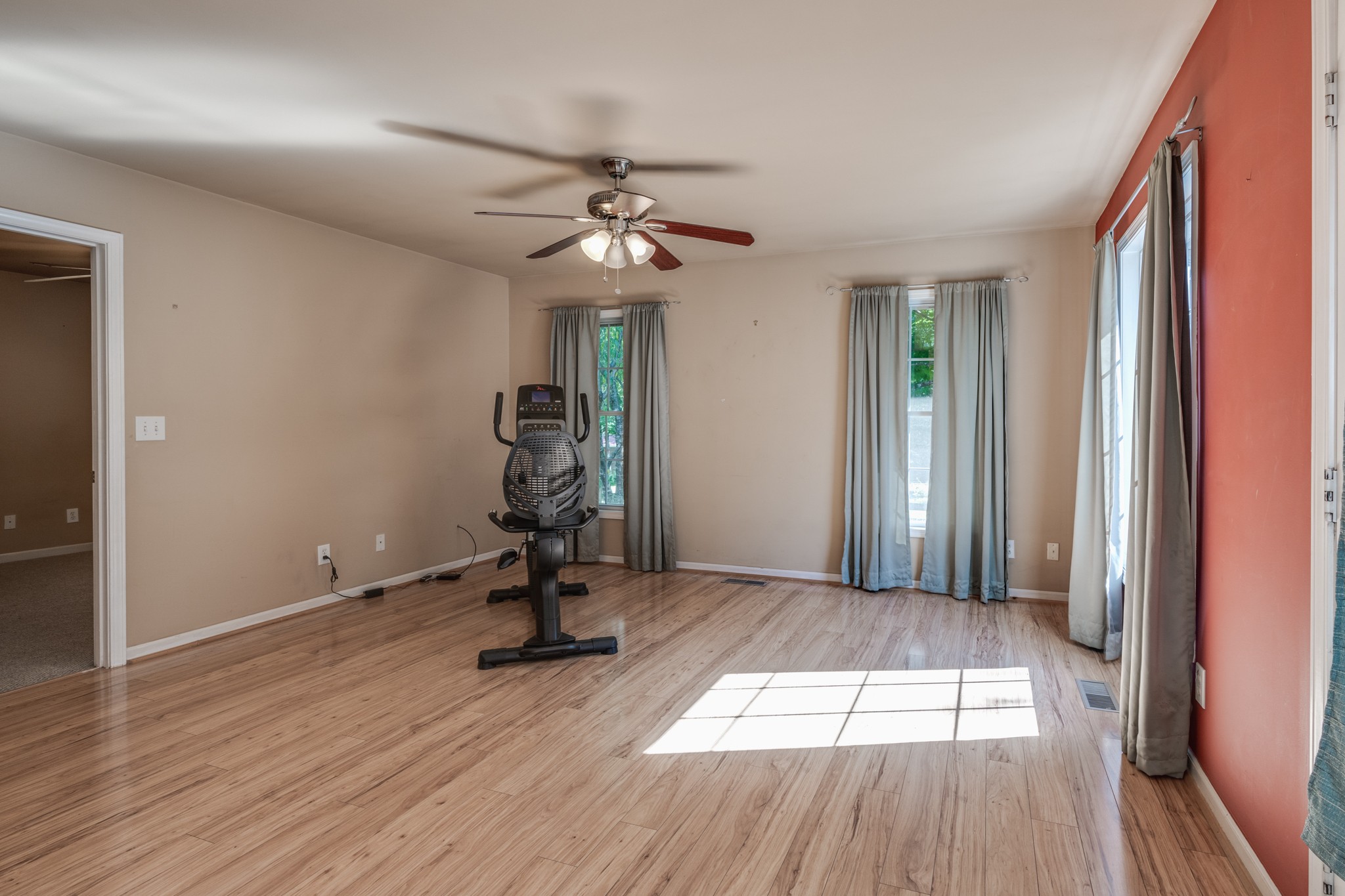 7139 New Hope Road Fairview, TN 37062 - Photo 31 of 41 wooden floor in an empty room with a window