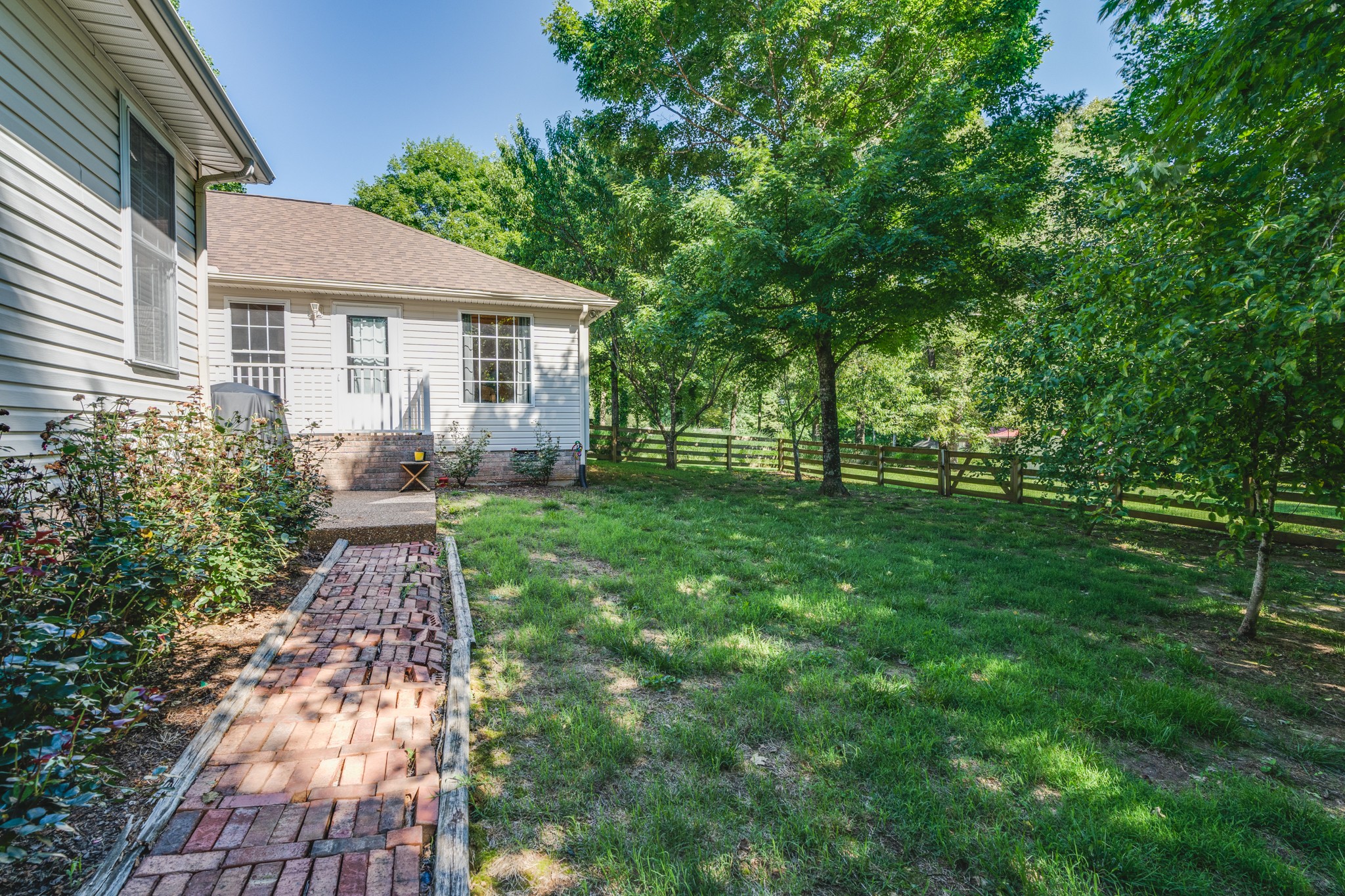 7139 New Hope Road Fairview, TN 37062 - Photo 38 of 41 a front view of a house with garden