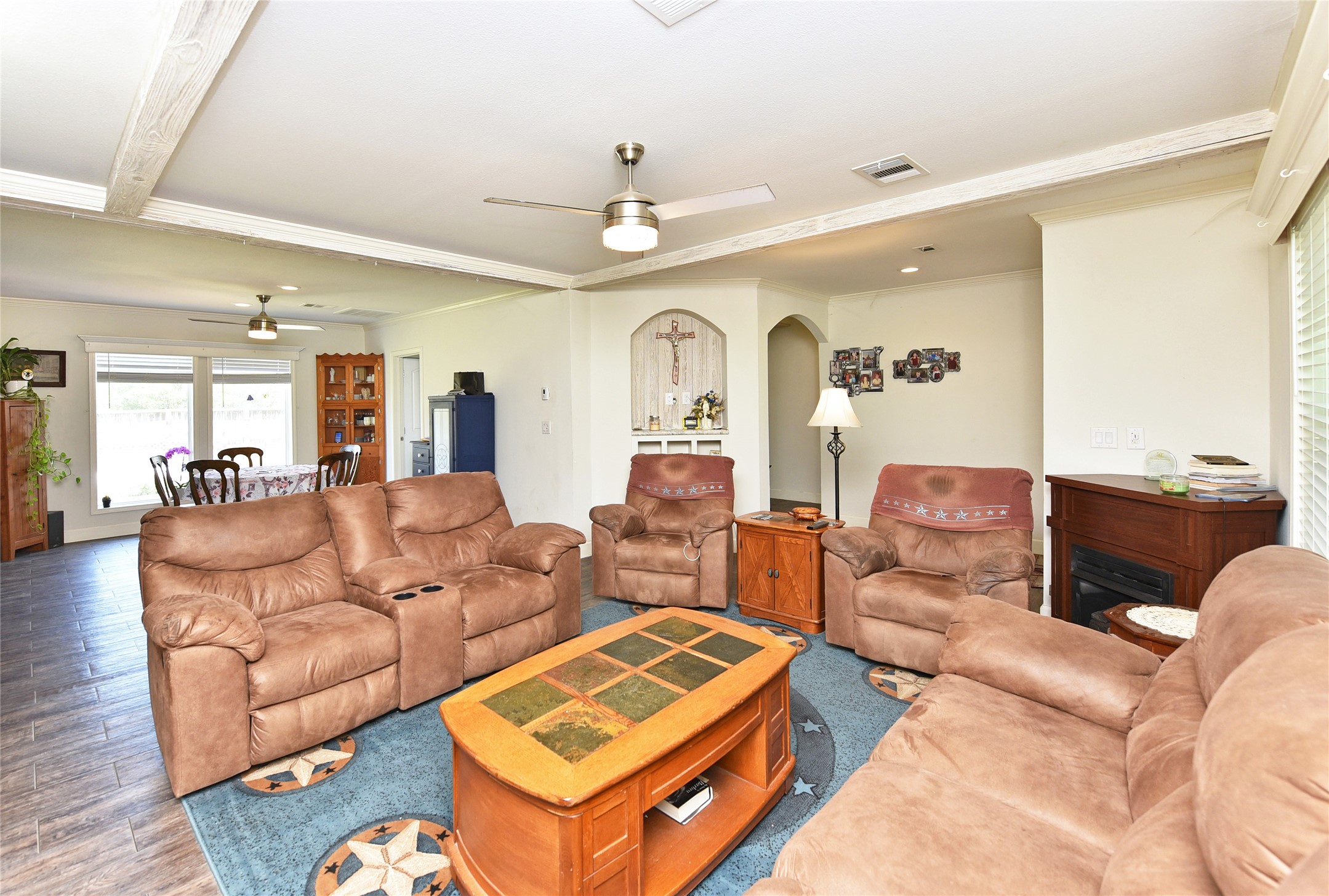 3221 Pecha Lane Rosenberg, TX 77471 - Photo 4 of 46 a living room with furniture ceiling fan and a rug