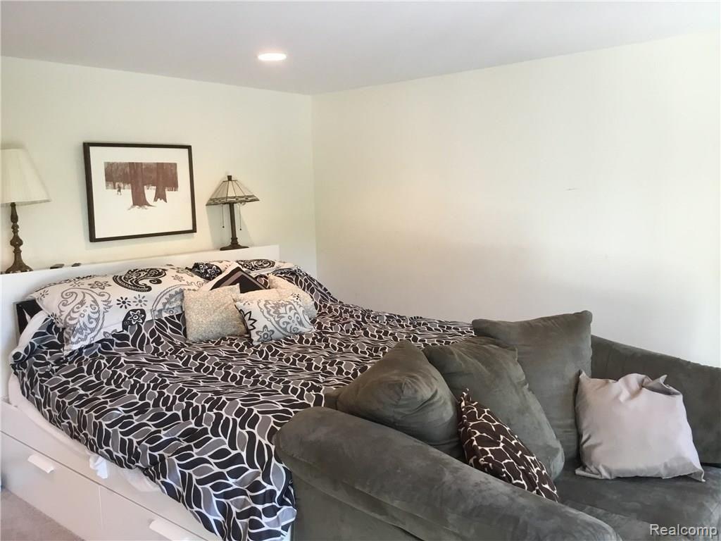 701 West Silver Lake Road Fenton, MI 48430 - Photo 23 of 29